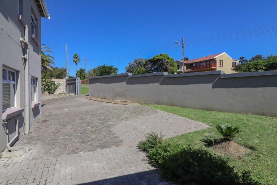 3 Bedroom Property for Sale in Beacon Bay Eastern Cape